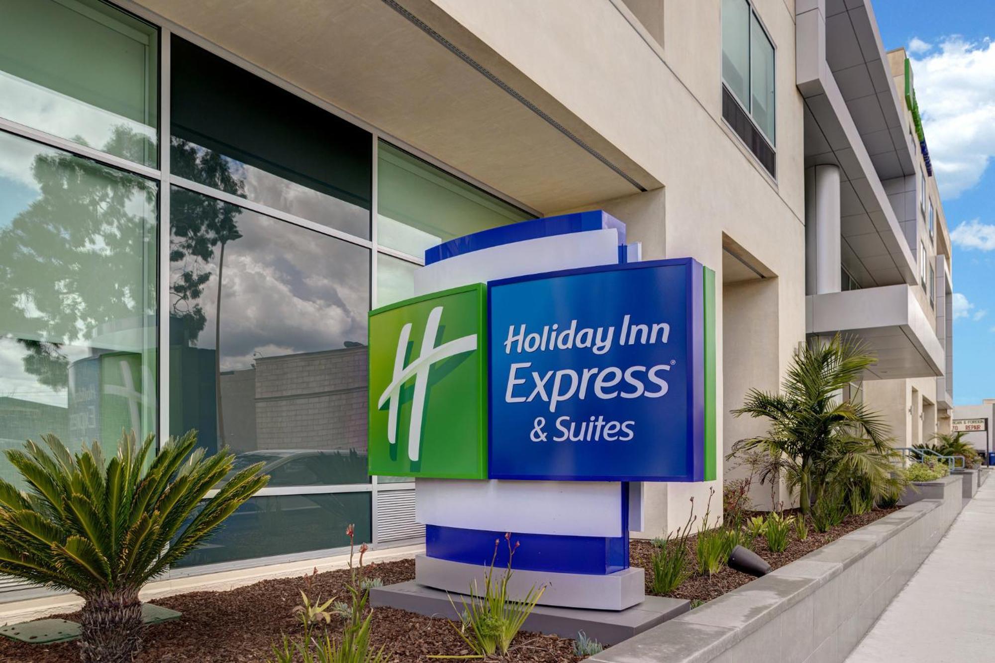 Holiday Inn Express & Suites - Glendale Downtown ภายนอก รูปภาพ