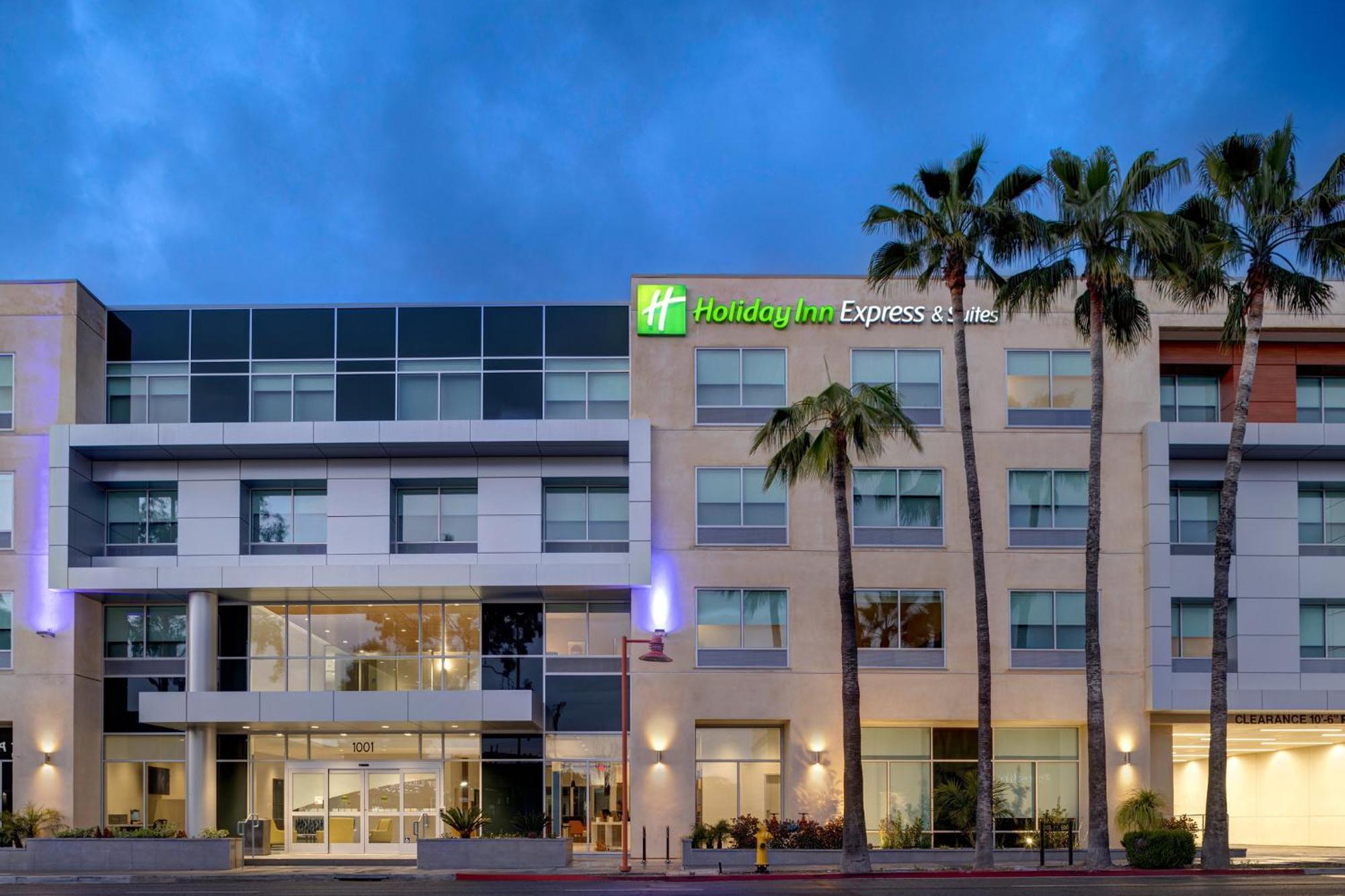 Holiday Inn Express & Suites - Glendale Downtown ภายนอก รูปภาพ